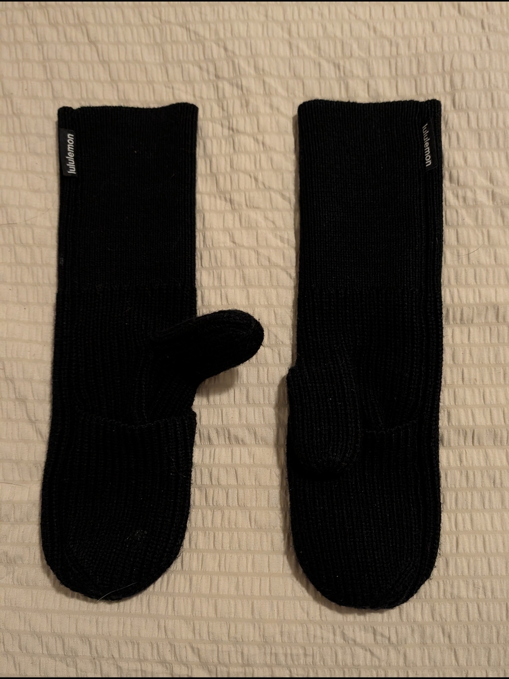 lululemon athletica Black Knit Thumb Mittens